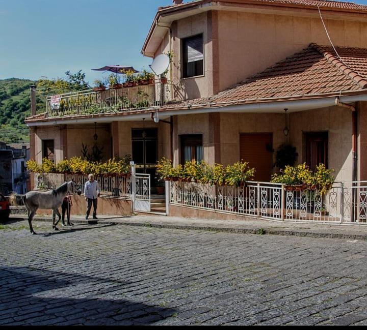 Hotel Casa Don Vicenzo à Randazzo Extérieur photo